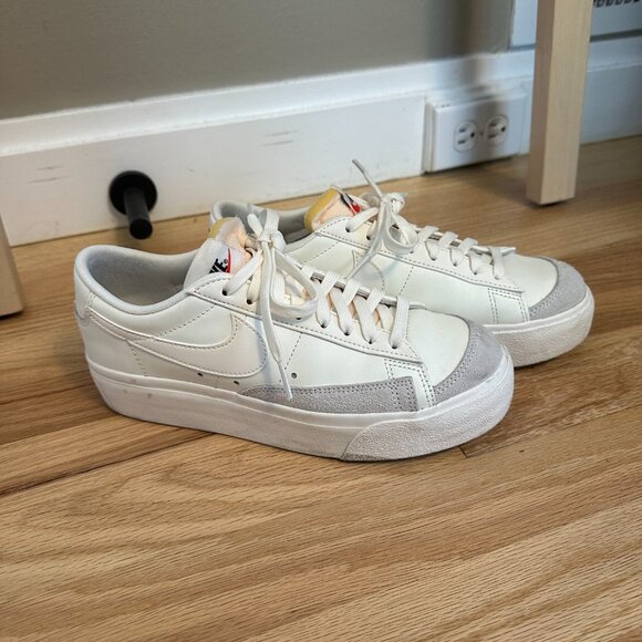 Nike Blazer Low Platform - Picture 4 of 7